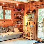 Dom wakacyjny Zirbenwaldhuett'n By Interhome Turracher Hohe