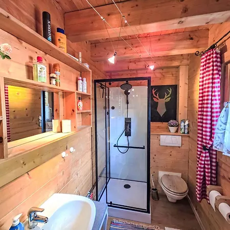Zirbenwaldhuett'n By Interhome *